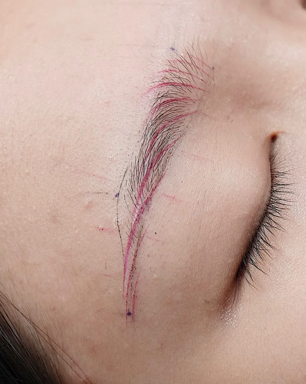 What Should You Ask Before Booking a Brow Tattoo Course