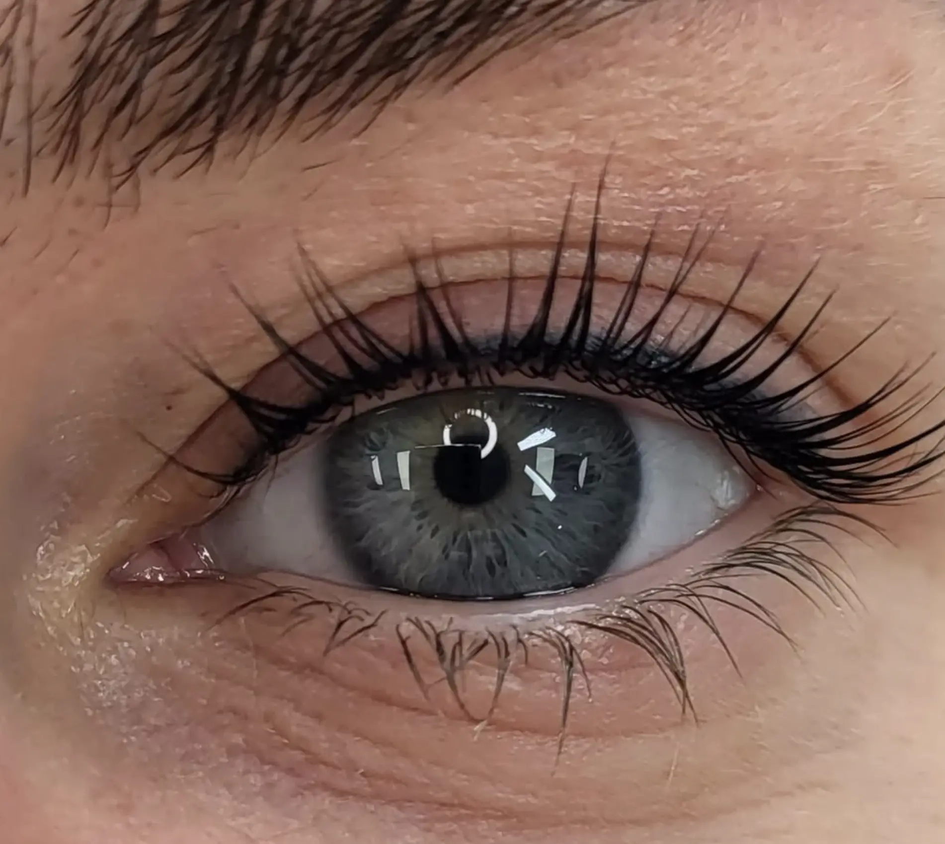 why not to use wipes with lash extensions